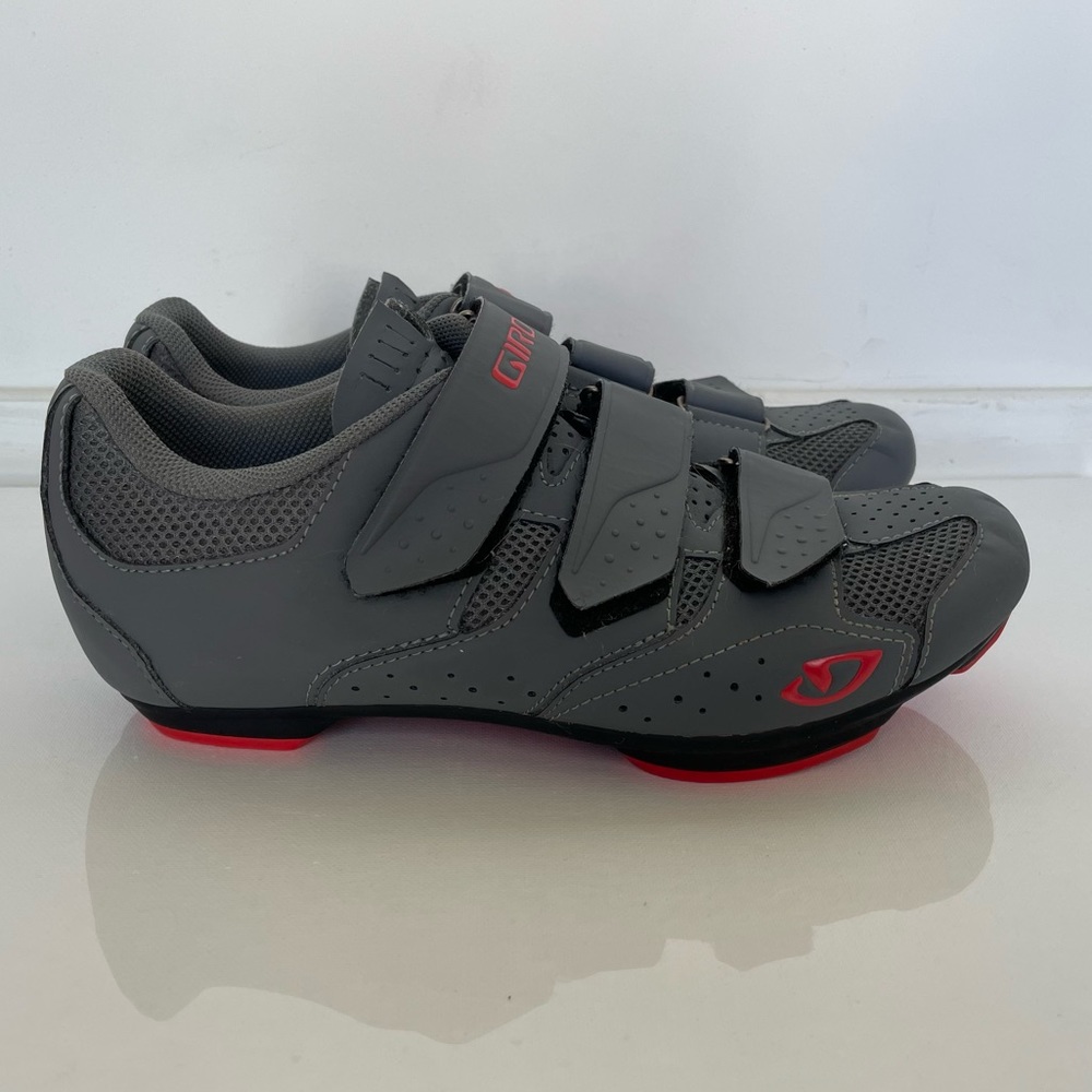 Giro Women’s Cycling/Spinning Shoes - ‘The Rev’ EU 40 US W 8.5